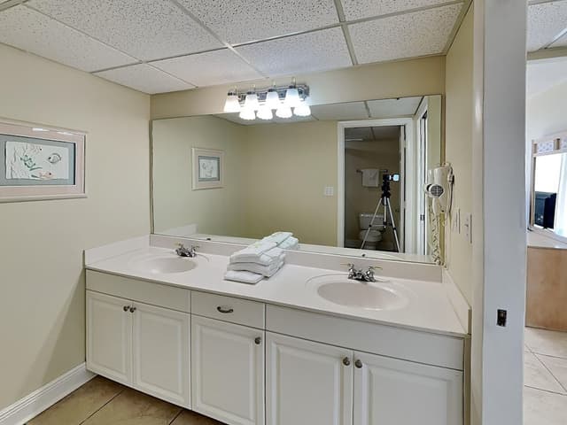 Condo, Multiple Beds, Balcony, Ocean View (T2 904 - No Pets)