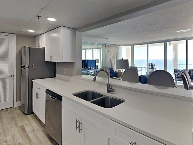 Condo, Multiple Beds, Balcony, Ocean View (T1 506 - No Pets)