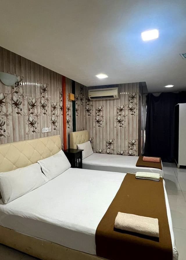 Quad Room