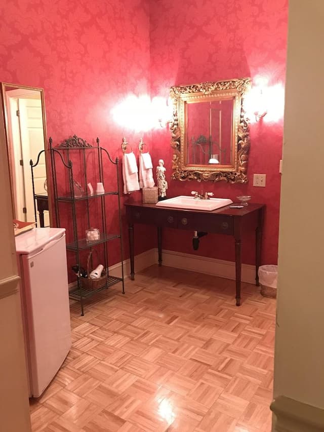 Standard Double Room, Ensuite (Barnside Empire Luxury Su)