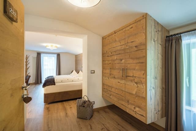 Comfort Double Room (with 2 extra beds)
