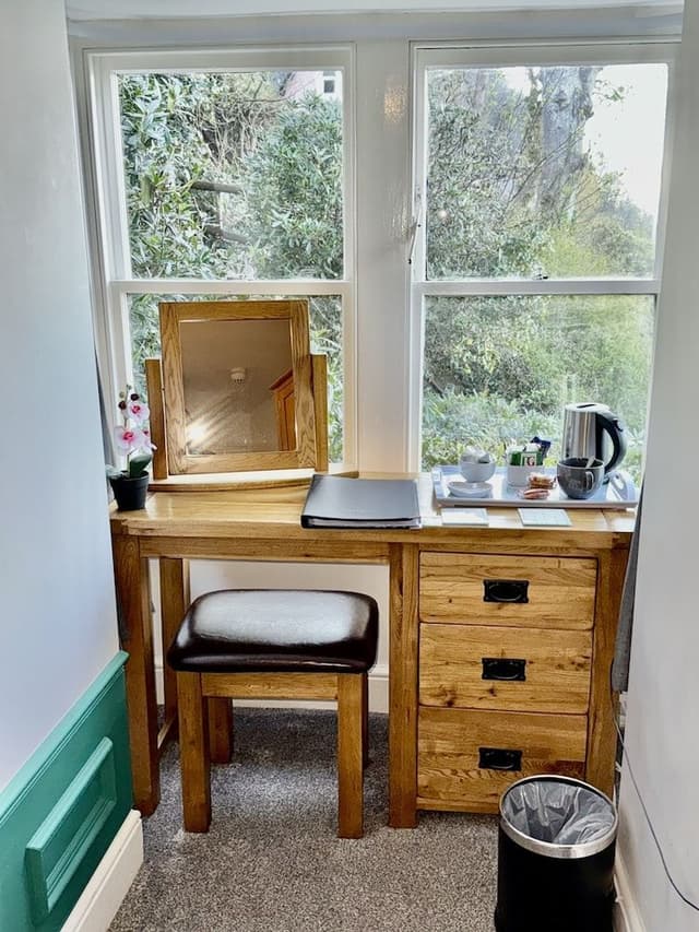 Classic Double Room, Ensuite, Partial Sea View