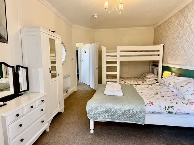 Superior Suite, Ensuite, Sea View (King- Double and bunks)