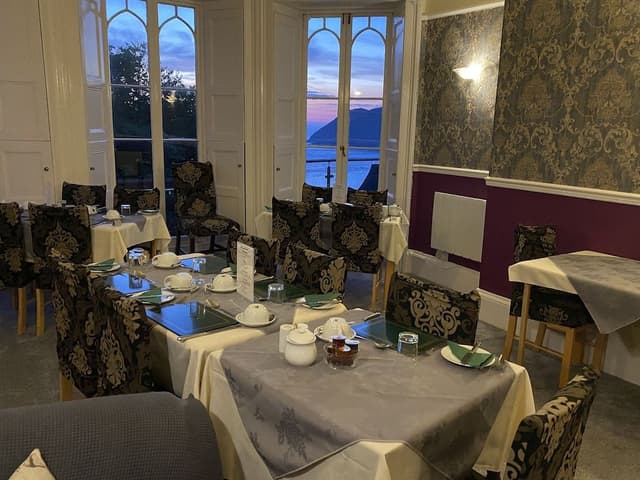 Classic Double Room, Ensuite, Partial Sea View