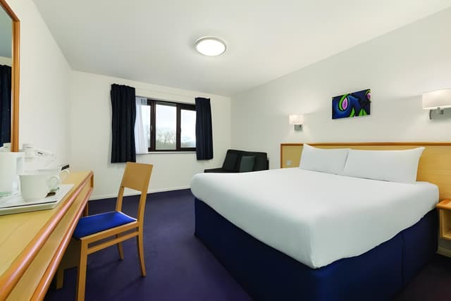 1 Double Bed Non-Smoking