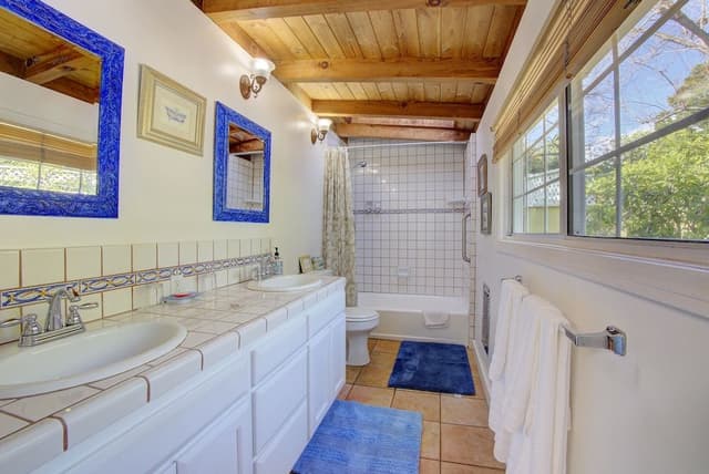 Room, Private Bathroom (Garden)