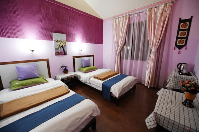 Standard Twin Room