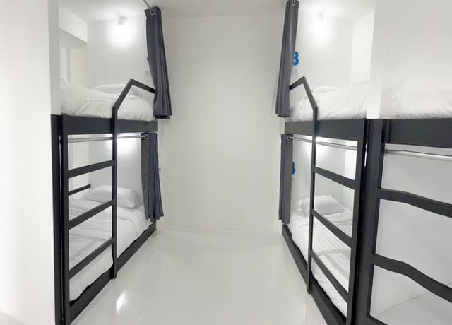 Entire 8-Bed Dormitory - Mixed