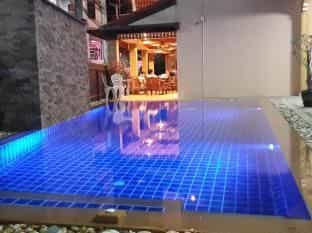 บ้านสุดารัตน์ บ้านสุดารัตน์