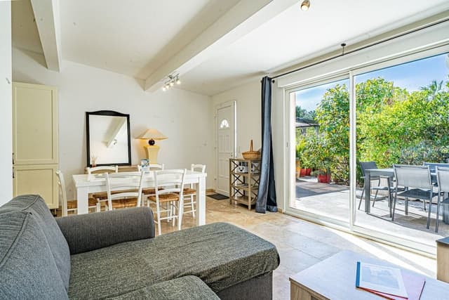Superior Apartment, 2 Bedrooms (Magnolia)