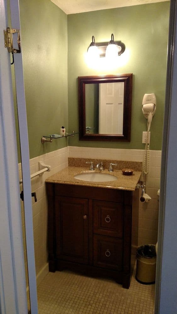 Standard Studio Suite, 1 Queen Bed