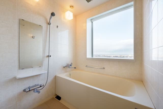 Deluxe Corner Twin Room