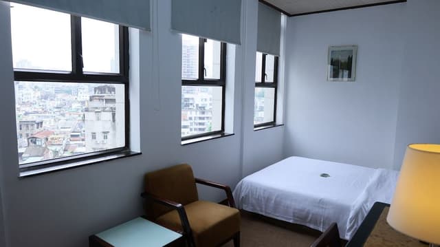 Standard Queen Bed Room