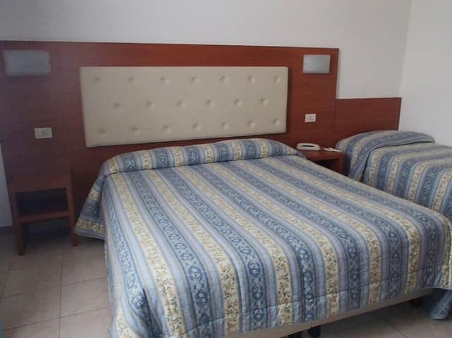 Triple Room, Multiple Beds