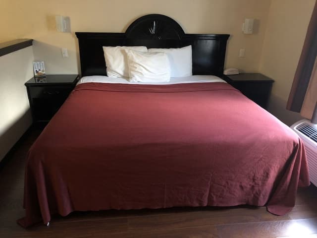 Deluxe Room, 1 King Bed