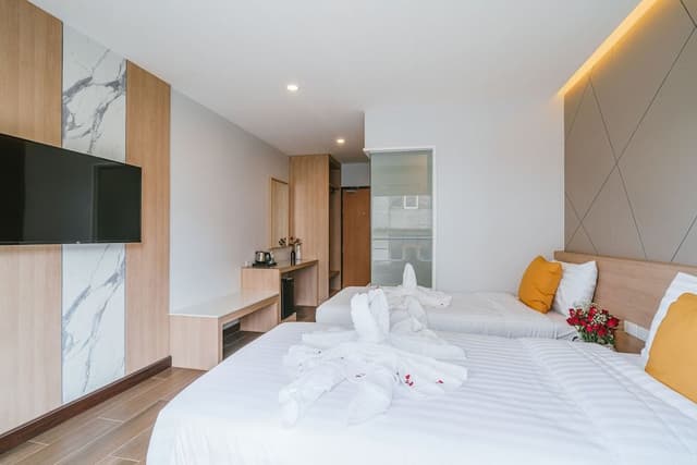 Deluxe Twin Room