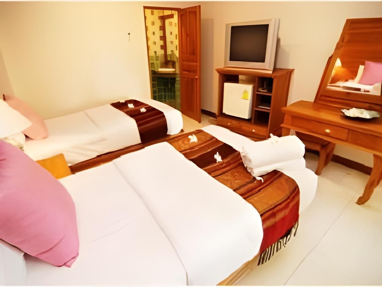 Fah Place Hotel1