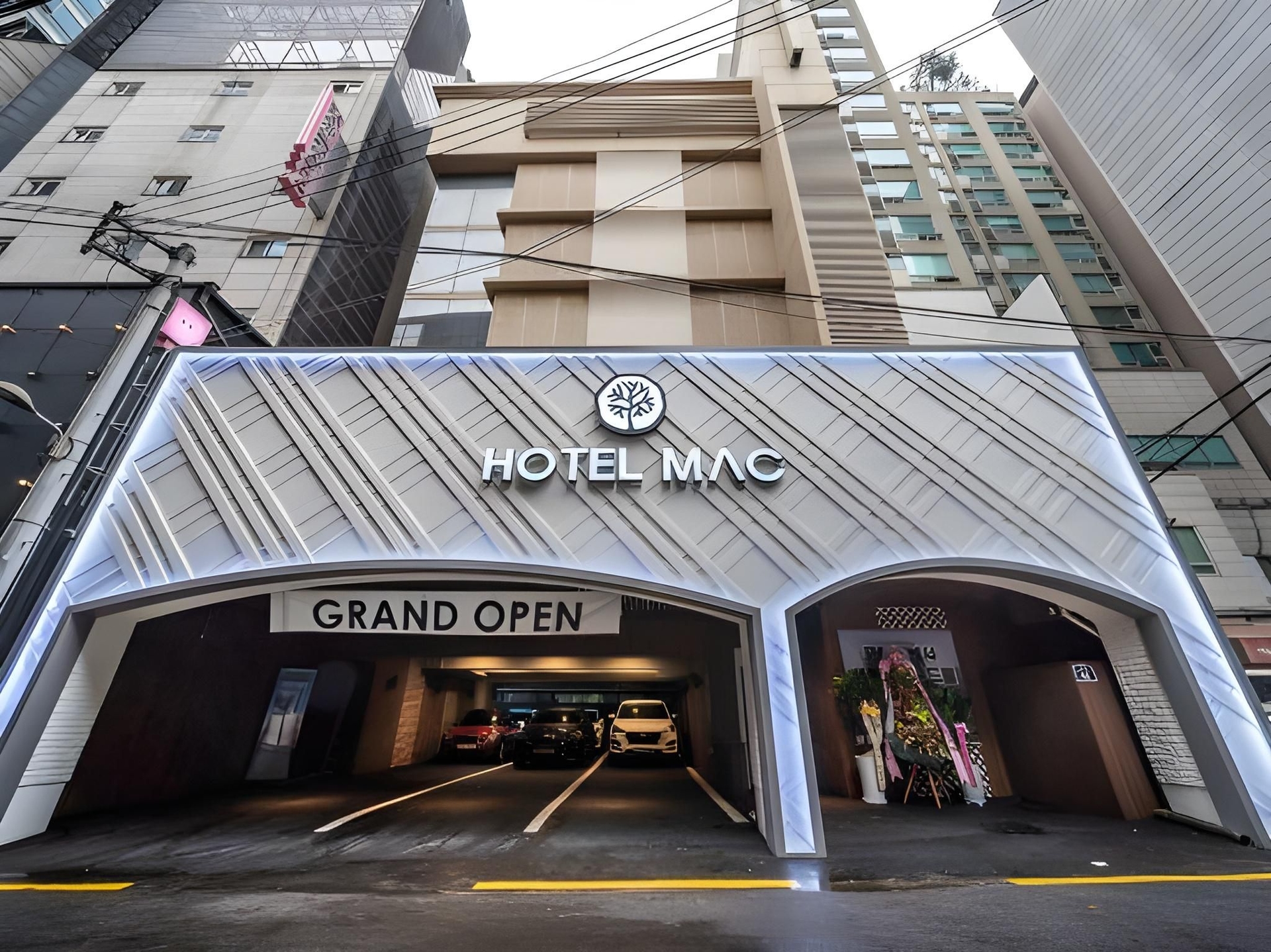 โรงแรมแม็ค (Mac Hotel)1