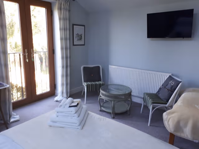 Family Room, Garden View