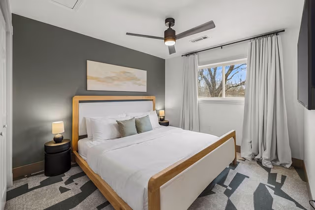 Standard Suite, 2 Bedrooms, Kitchen, Lake View
