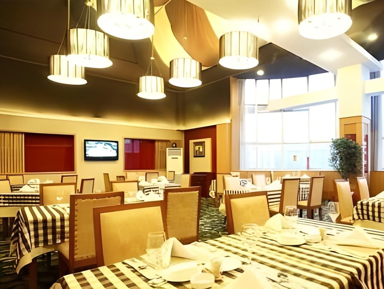 โรงแรมจุงกิงริเวอร์โรมานซ์ (Chongqing River Romance Hotel)2