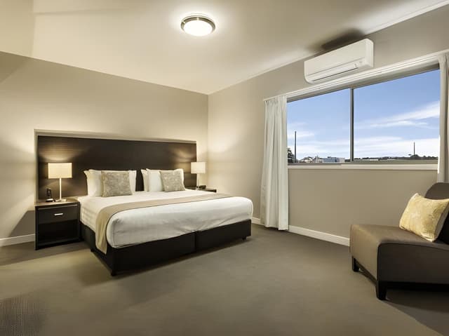 One Bedroom Apartment