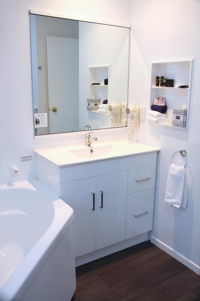 Deluxe Spa Studio