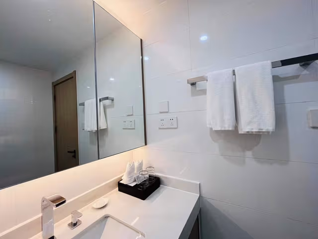 2-Bedroom Deluxe Apartment