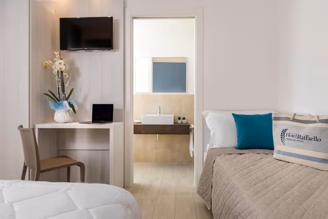 Deluxe Room, Multiple Beds, Sea View, Tower