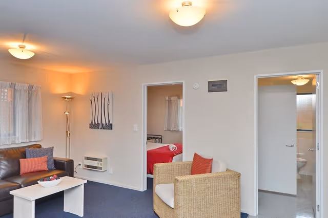 Standard Suite, 1 Bedroom, Non Smoking, Kitchen
