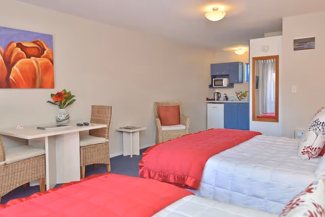 Standard Studio, Non Smoking, Kitchenette (Queen Single Studio)
