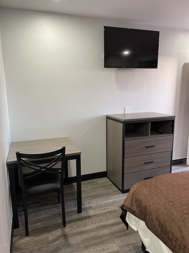 Welcome Inn & Suites Anaheim3