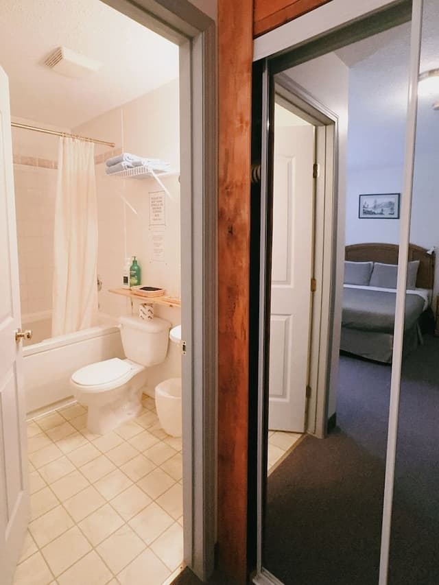 Comfort Room, 1 Queen Bed