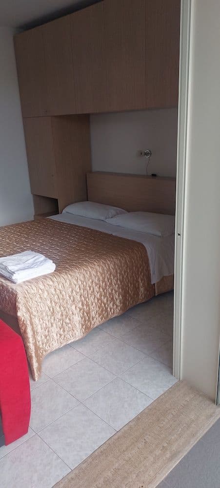 Economy Room, 1 Double Bed
