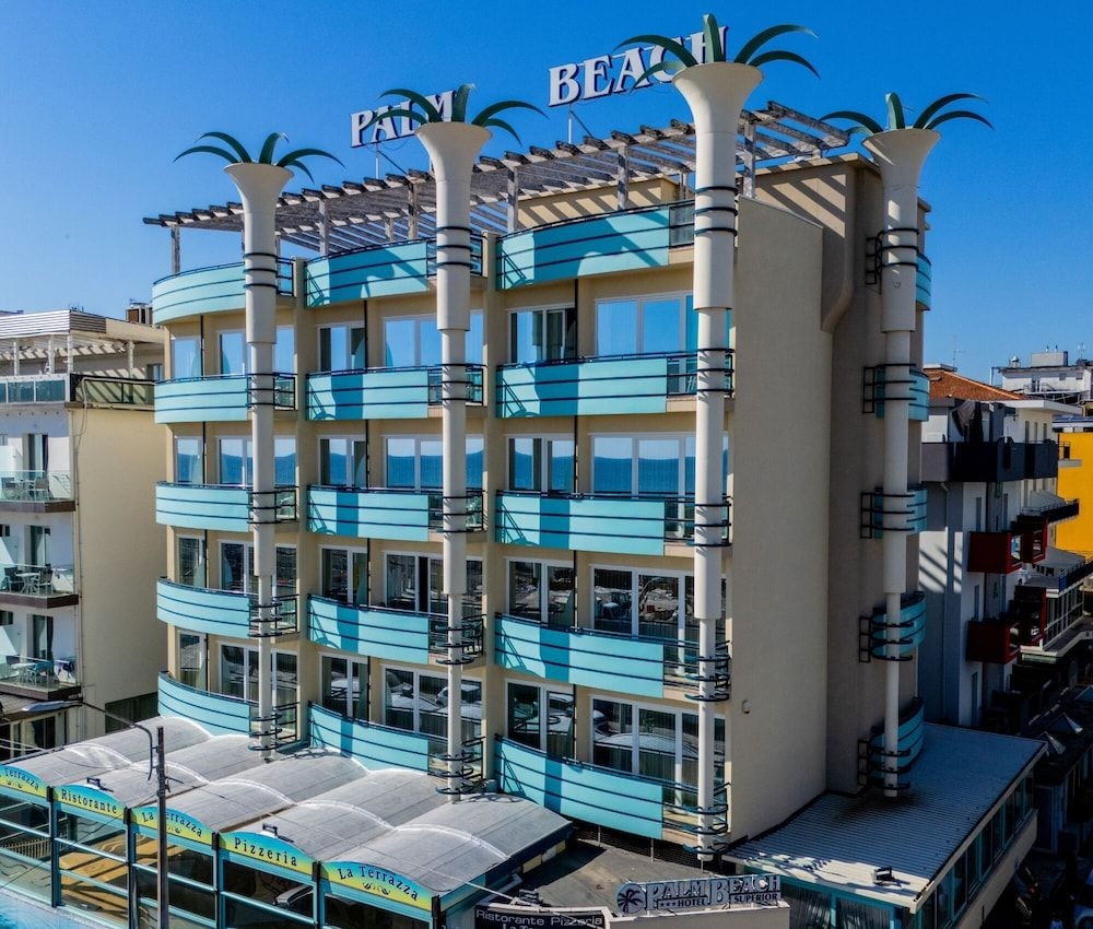 Hotel Palm Beach3