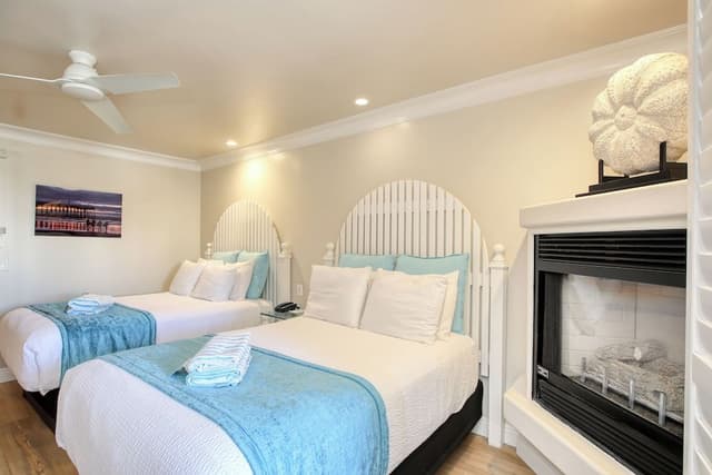 2 Double Beds, City View Balcony with Hot Tub
