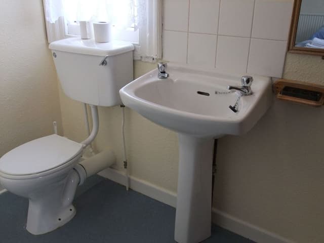 Twin Room (Second Floor)