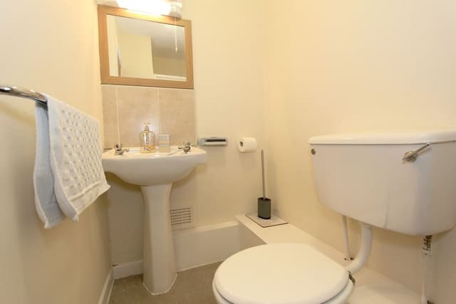 Twin Room (Second Floor)