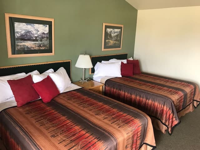 Basic Double Room, 2 Queen Beds, Non Smoking, Mountain View
