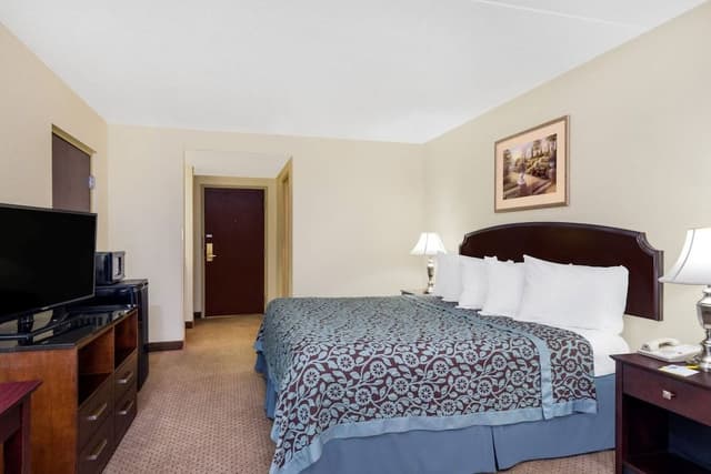 Room, 1 King Bed, Non Smoking