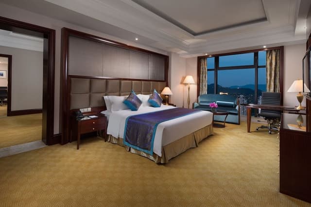 Suite, 2 Bedrooms (Top Floor)
