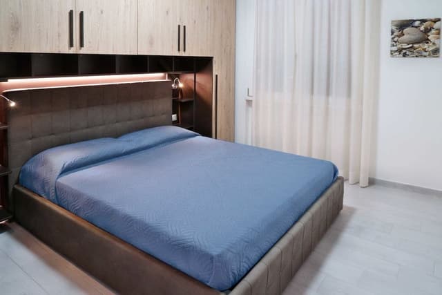 Deluxe Condo, 2 Bedrooms (6 pax)