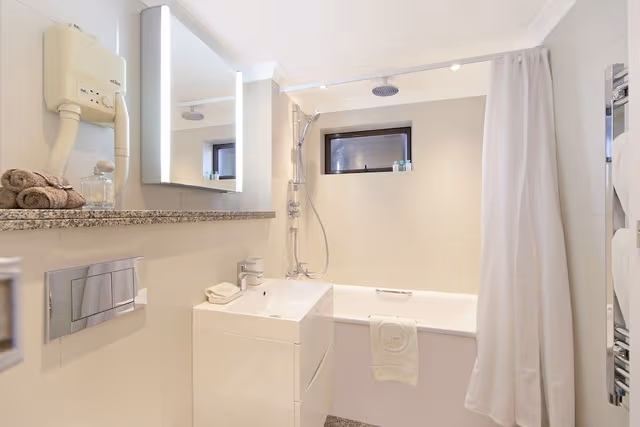 Mayfair suite, 3 Bedroom Apartment
