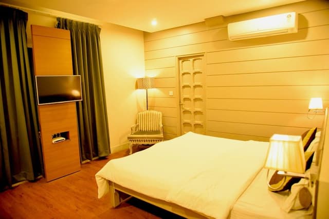 Super Deluxe Room