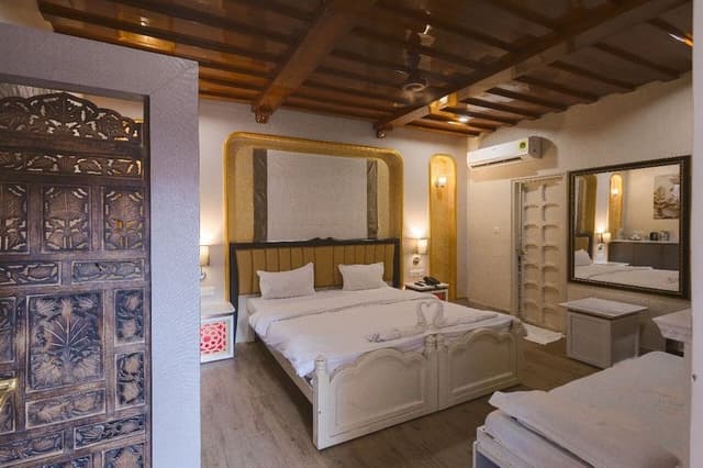 Super Deluxe Room