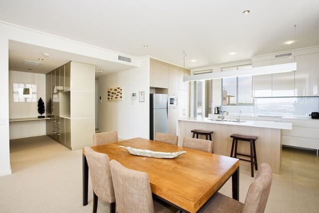3 Bedroom & Heated Pool
