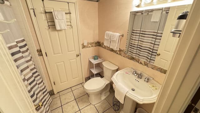 Condo, 3 Bedrooms