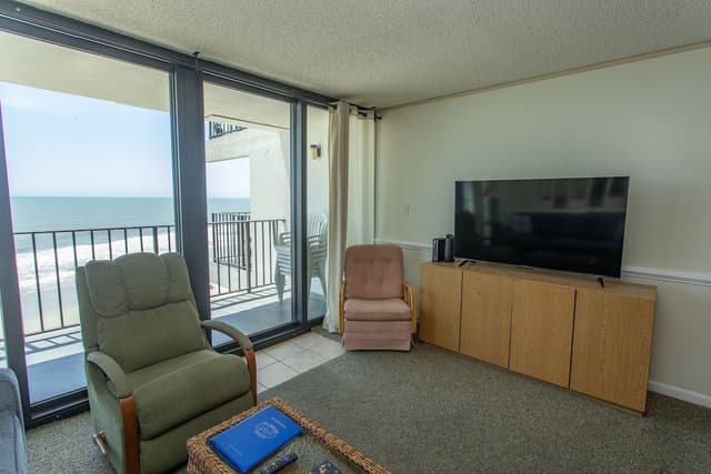 Condo, 2 Bedrooms