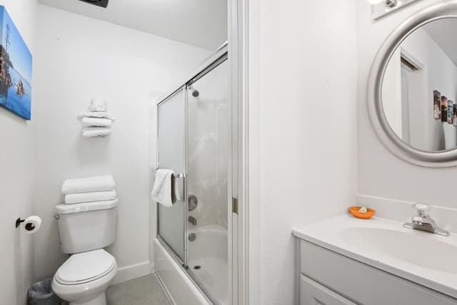 Standard Room, King