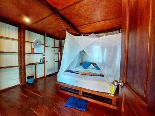 Superior Bungalow with Partial Seaview